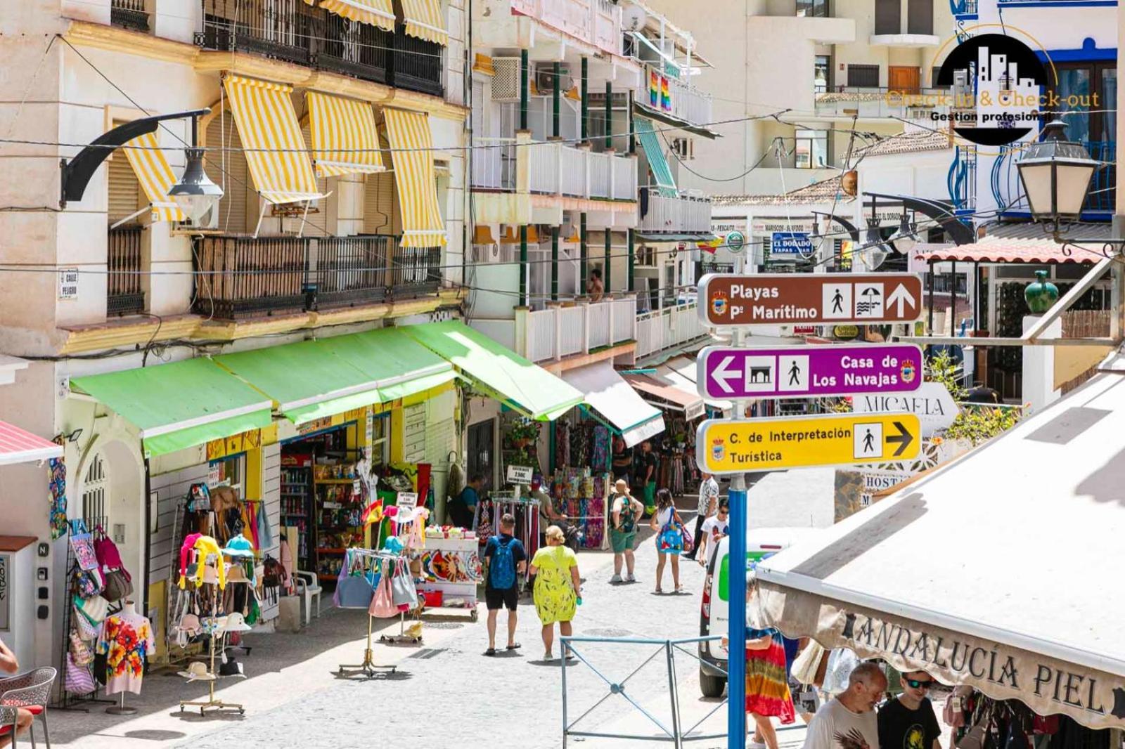 El Bajondillo Beach A 30 Metros De La Playa 토레몰리노스 외부 사진